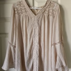 JohnPaulRichard Womens Size XL Beige Top With Lace zccents.